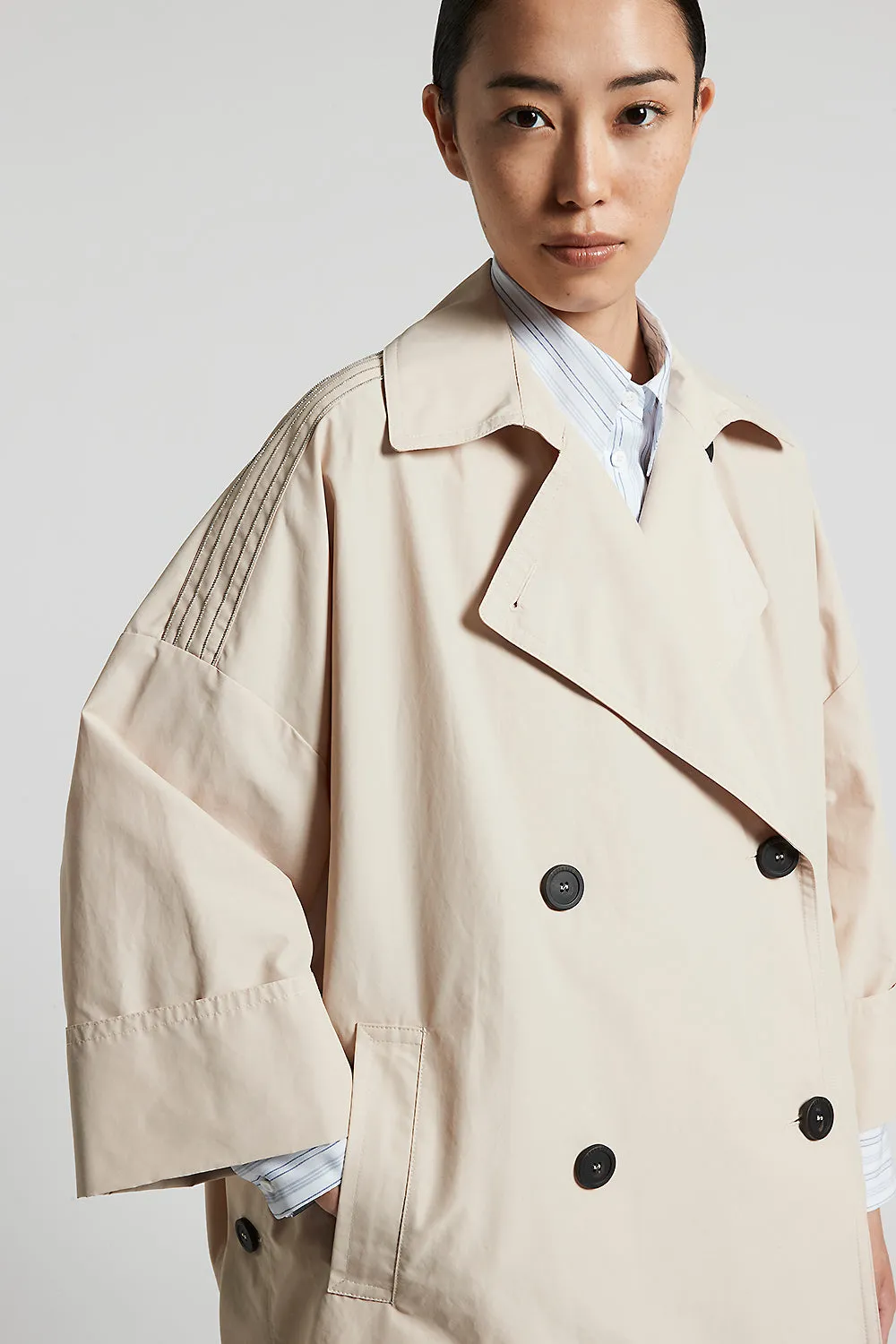 Technical cotton faille cape