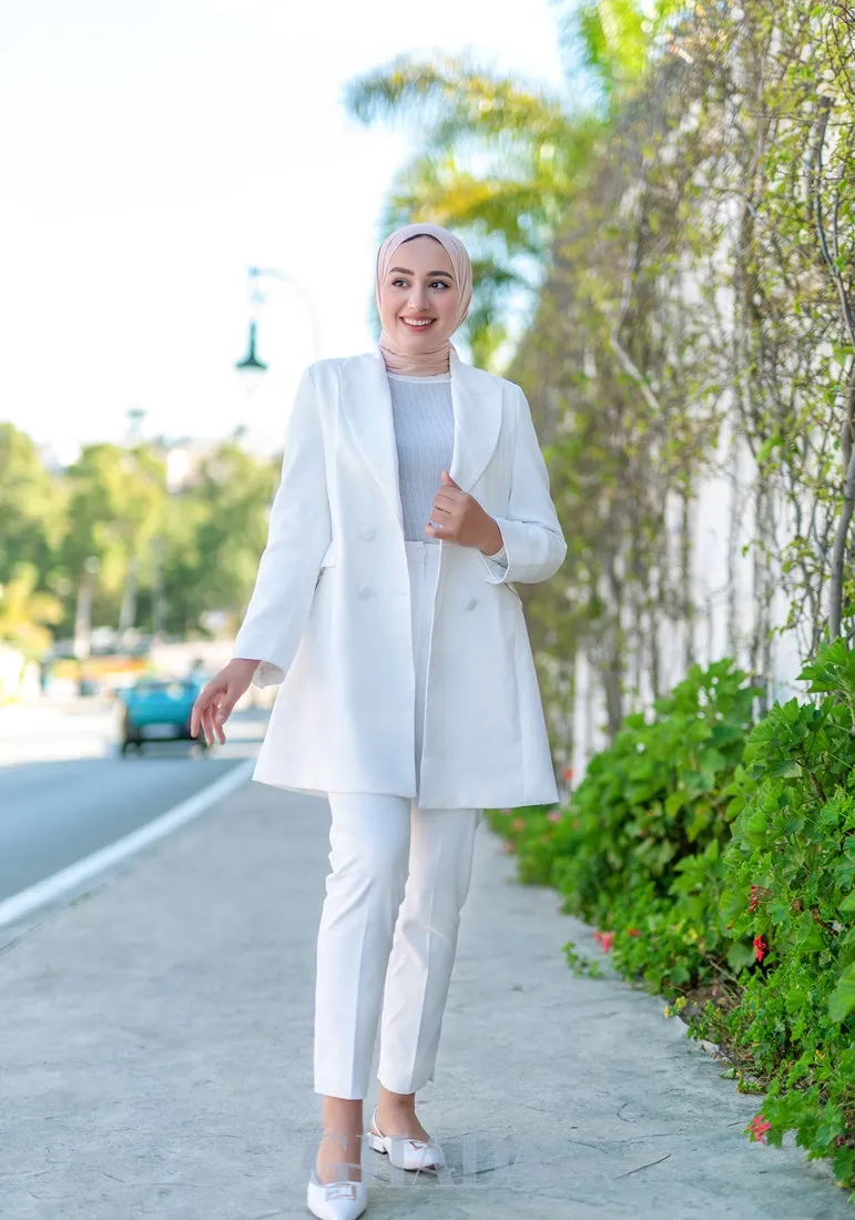 veste blanche longue
